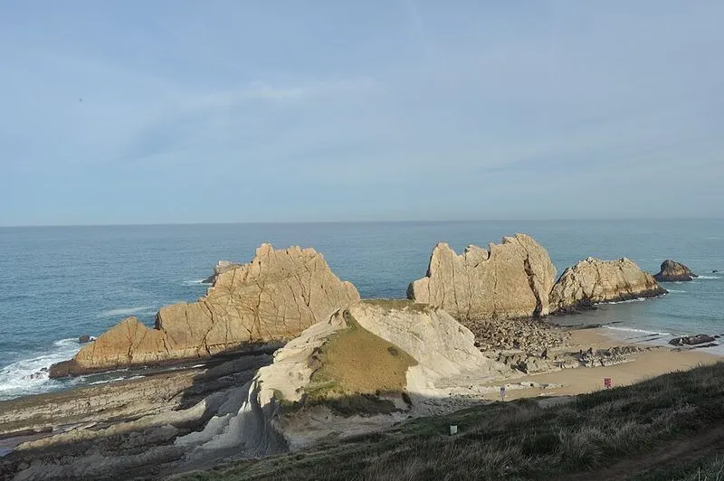 Playa de la Arnía en Piélagos, Cantabria — foto 9 de 10