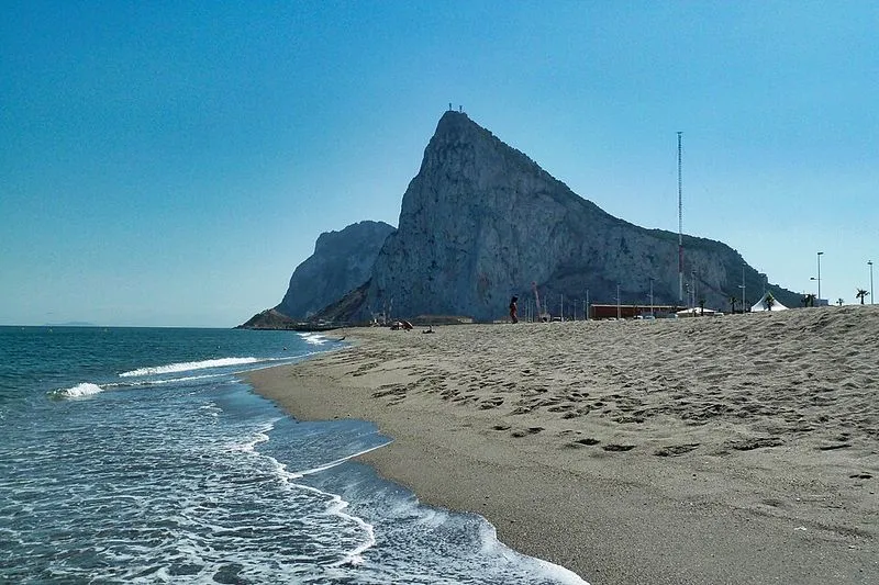 Playa La Atunara en La Línea de la Concepción, Cádiz — foto 3 de 6