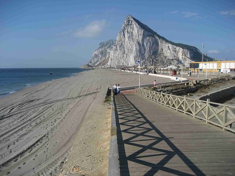Playa La Atunara en La Línea de la Concepción, Cádiz