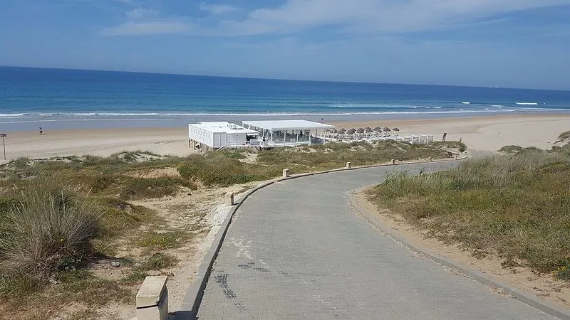 Playa La Barrosa en Chiclana de la Frontera, Cádiz — foto 8 de 9