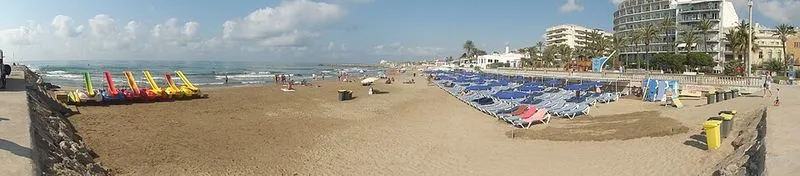 Playa La Bassa Rodona en Sitges, Barcelona — foto 3 de 5