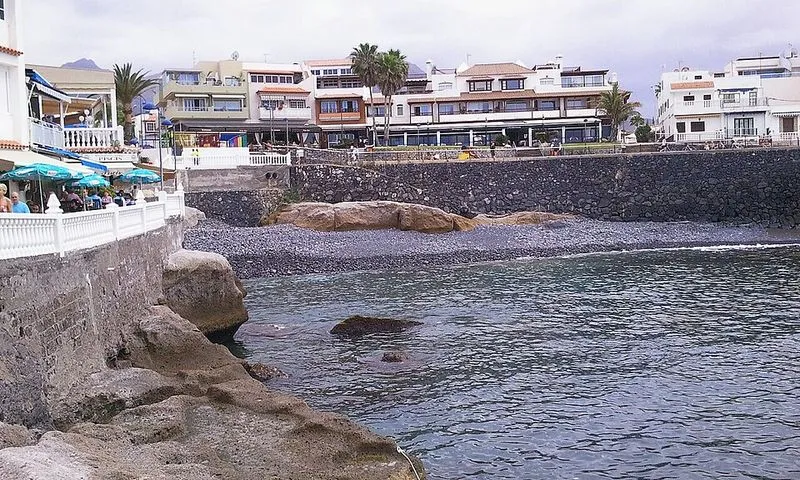 Playa de la Caleta en Adeje, Santa Cruz de Tenerife — foto 4 de 4
