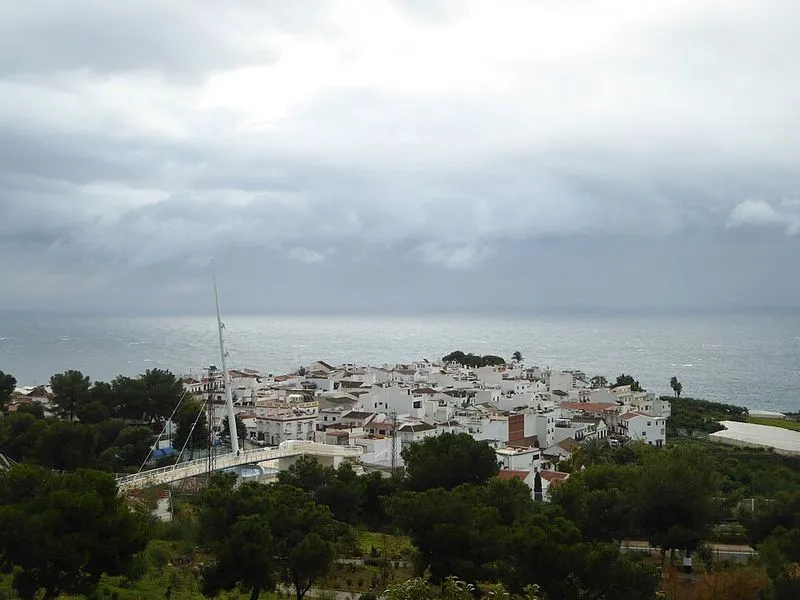 Playa de la Caleta de Maro en Nerja, Málaga — foto 1 de 4
