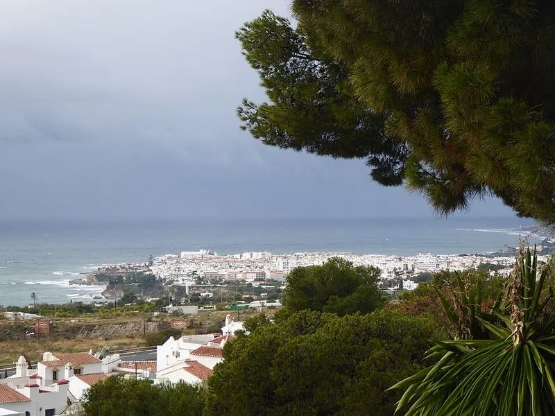 Playa de la Caleta de Maro en Nerja, Málaga — foto 3 de 4