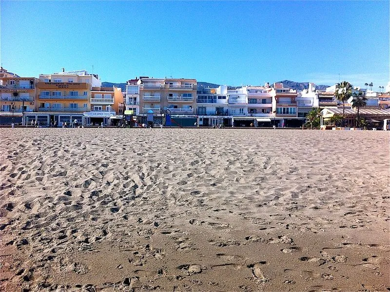 Playa La Carihuela en Torremolinos, Málaga — foto 4 de 10