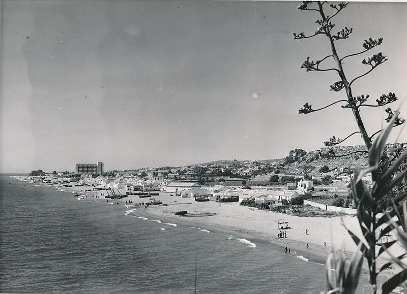 Playa La Carihuela en Torremolinos, Málaga — foto 7 de 10
