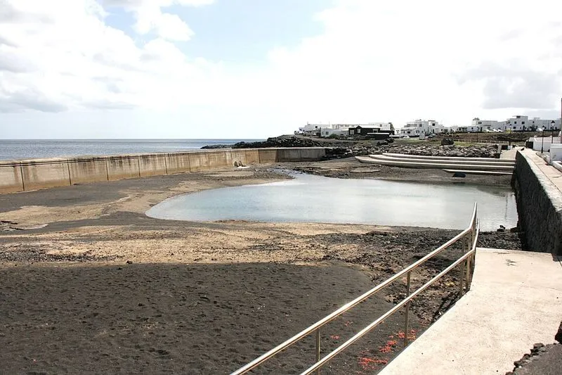 Playa La Charca en Salobreña, Granada — foto 2 de 4