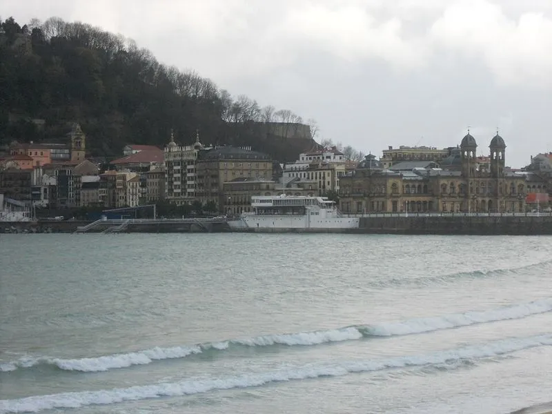 Playa La Concha en Donostia/San Sebastián, Guipúzcoa — foto 2 de 10