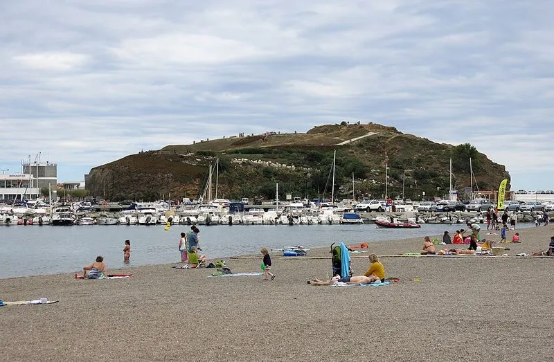 Playa La Gola en Llançà, Gerona — foto 5 de 8