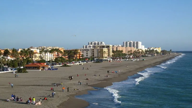 Playa de la Guardia en Salobreña, Granada — foto 2 de 5