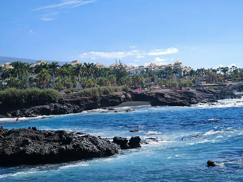 Playa de la Jaquita en Guía de Isora, Santa Cruz de Tenerife — foto 2 de 5