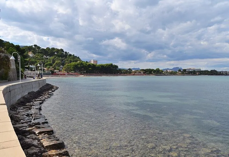 Playa La Marineta Casiana en Dénia, Alicante — foto 10 de 10