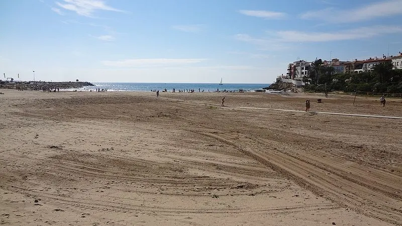 Playa La Pelliseta en Roda de Barà, Tarragona — foto 4 de 6