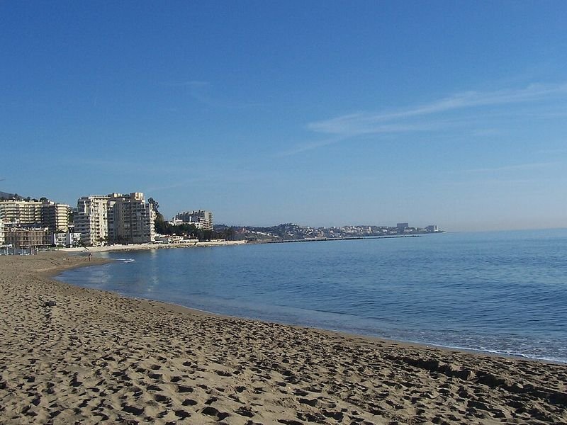 Playa La Perla en Benalmádena