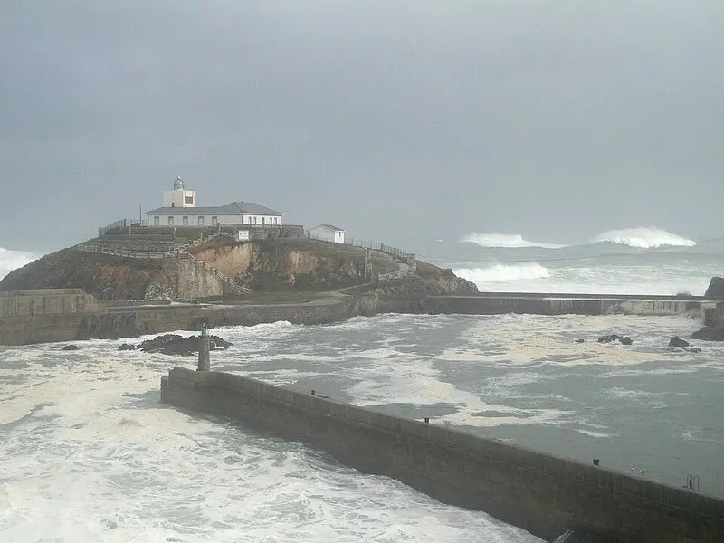 Playa La Reburdia en Tapia de Casariego, Asturias — foto 5 de 5