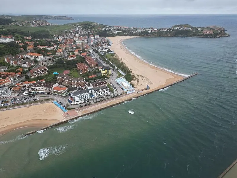 Playa La Ribera en Suances, Cantabria — foto 3 de 4