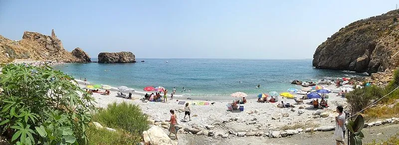 Playa La Rijana en Gualchos, Granada — foto 2 de 9