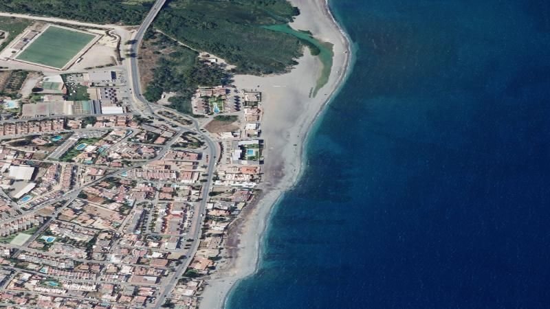 Vista aérea de Playa de la Rumina en Mojácar, Almería