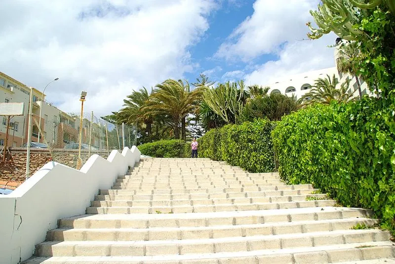 Playa La Torrecilla en Nerja, Málaga — foto 2 de 5