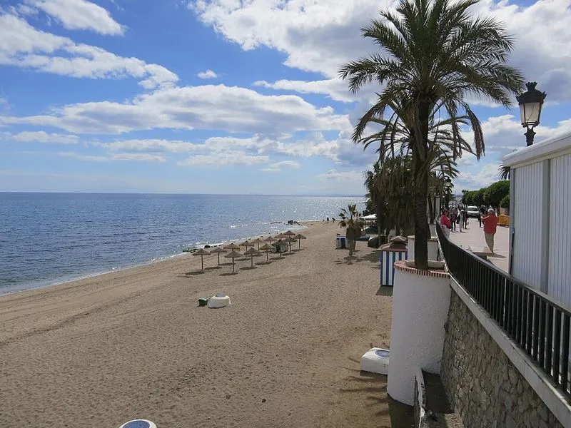 Playa de la Venus en Marbella, Málaga — foto 2 de 7