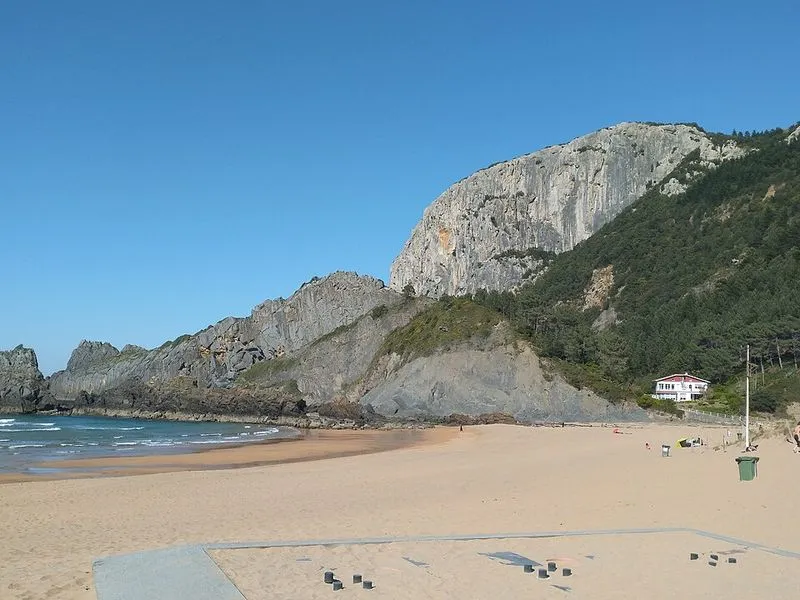 Playa de Laga en Ibarrangelu, Vizcaya — foto 5 de 8