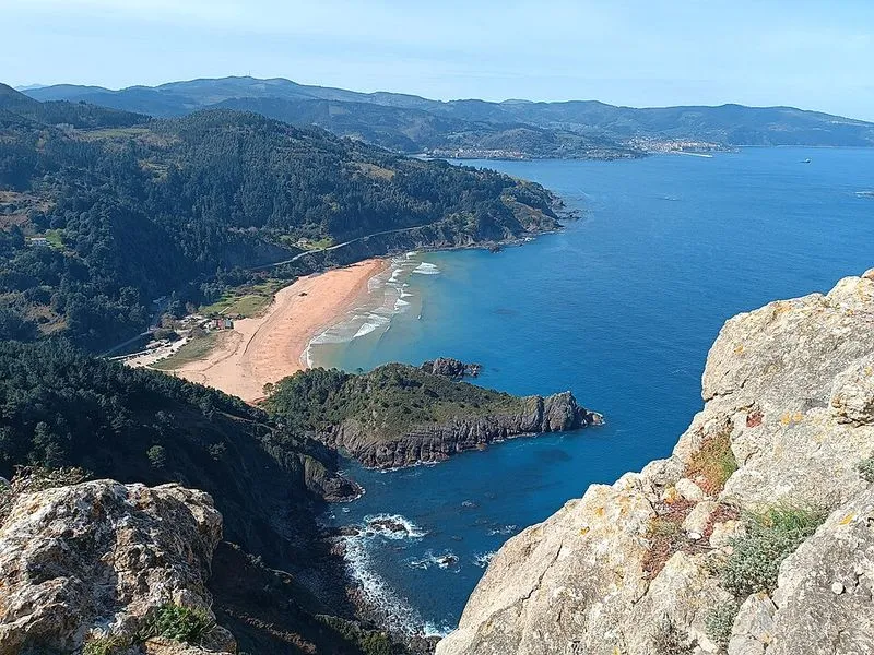 Playa de Laga en Ibarrangelu, Vizcaya — foto 7 de 8