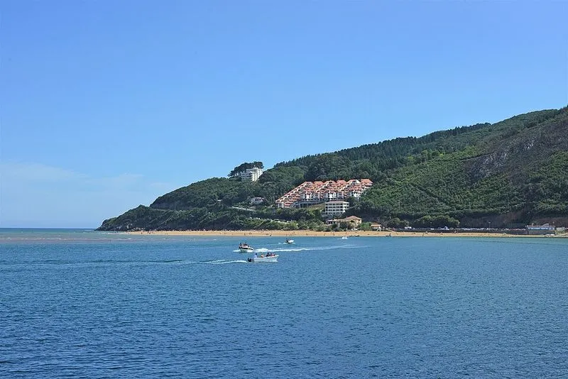 Playa de Laida en Ibarrangelu, Vizcaya — foto 5 de 7