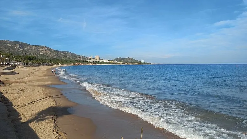 Playa de l'Almadrava en Vandellòs i l'Hospitalet de l'Infant, Tarragona — foto 4 de 9