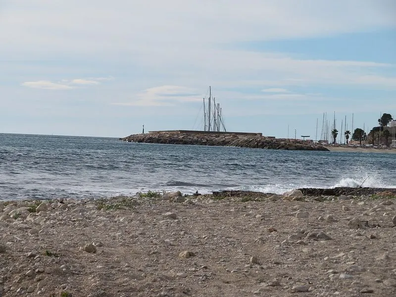 Playa de l'Almadrava en Vandellòs i l'Hospitalet de l'Infant, Tarragona — foto 3 de 9