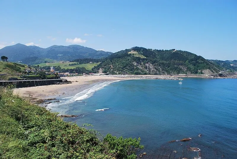 Playa Lapari en Deba, Guipúzcoa — foto 10 de 10