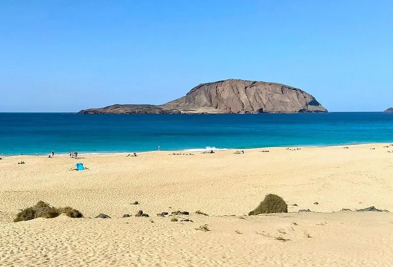 Playa Las Conchas en Teguise, Las Palmas — foto 6 de 10