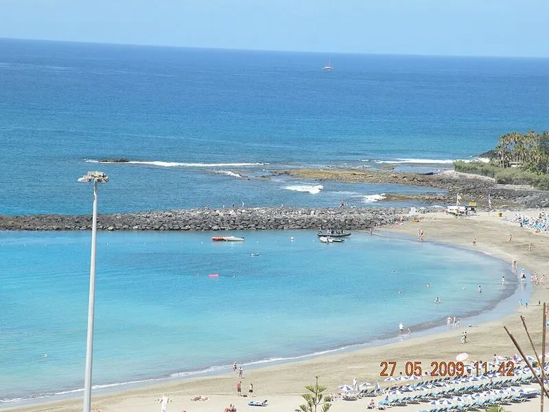 Playa Las Vistas en Arona, Santa Cruz de Tenerife — foto 8 de 10