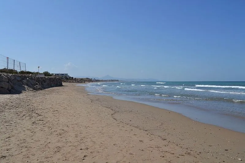 Playa de Les Deveses en Dénia, Alicante — foto 3 de 7