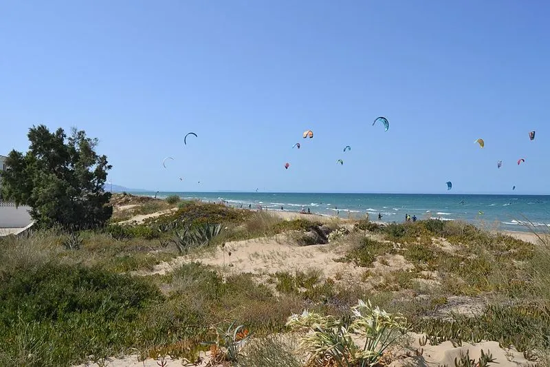 Playa de Les Deveses en Dénia, Alicante — foto 4 de 7