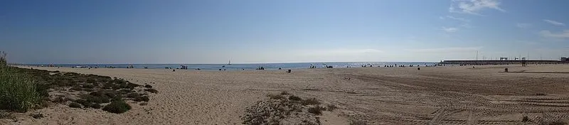 Playa de Les Guineus en Roda de Barà, Tarragona — foto 3 de 5