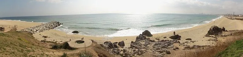 Playa Les Moreres en Montgat, Barcelona — foto 3 de 9