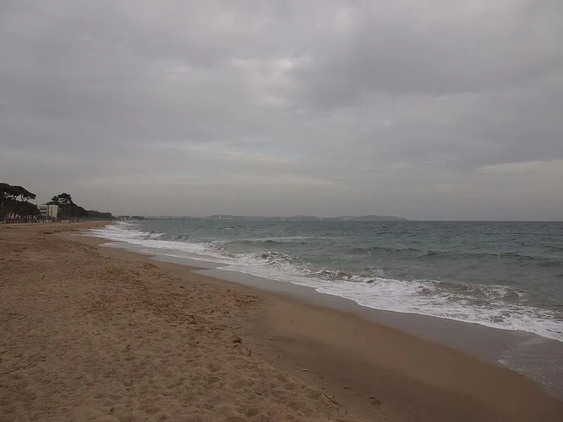 Playa de l'Esquirol en Cambrils, Tarragona — foto 3 de 7