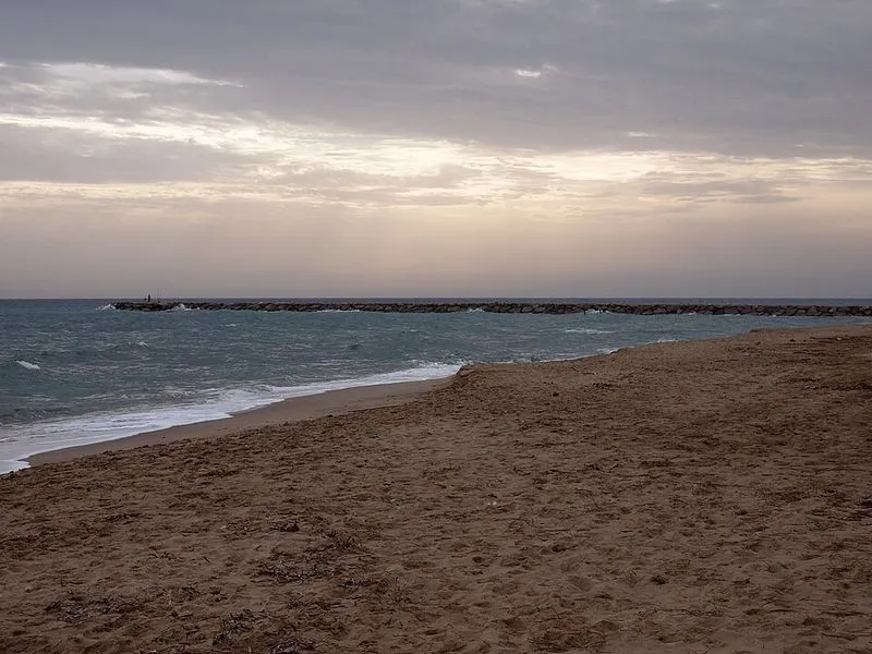 Playa de l'Esquirol en Cambrils, Tarragona — foto 5 de 7