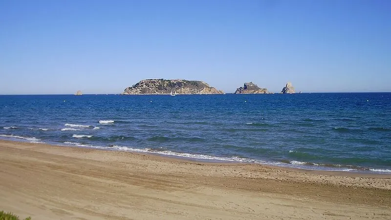 Playa de l'Estartit en Torroella de Montgrí, Gerona — foto 4 de 9