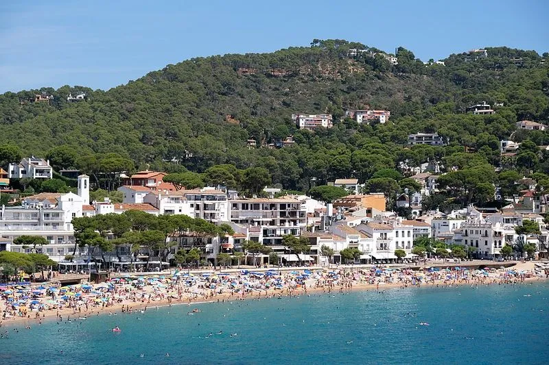 Playa de Llafranc en Palafrugell, Gerona — foto 3 de 7