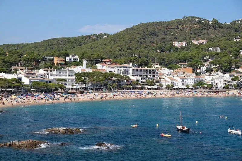 Playa de Llafranc en Palafrugell, Gerona — foto 4 de 7
