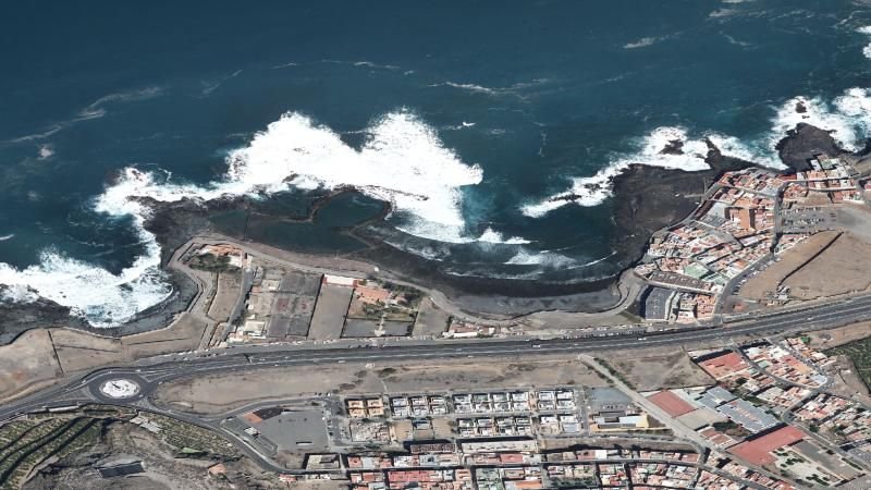 Vista aérea de Playa de los Charcones en Arucas, Las Palmas