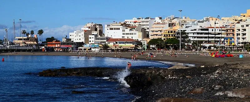 Playa de los Cristianos en Arona, Santa Cruz de Tenerife — foto 5 de 8