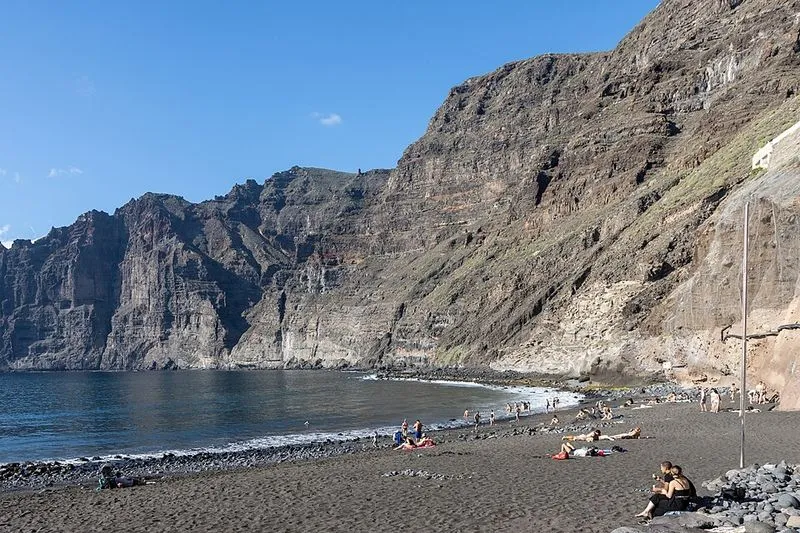 Playa de los Guíos en Santiago del Teide