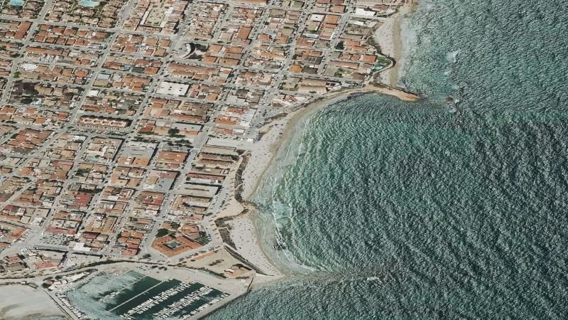 Vista aérea de Playa de los Jesuítas en Pilar de la Horadada, Alicante