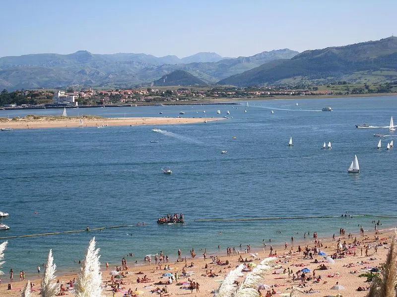 Playa de los Peligros en Santander, Cantabria — foto 8 de 10