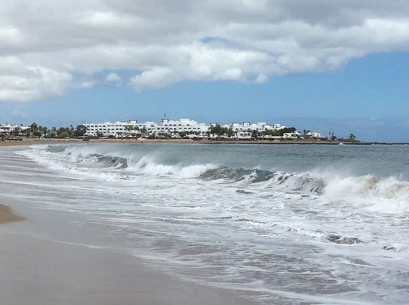 Playa de los Pocillos en Tías, Las Palmas — foto 6 de 7