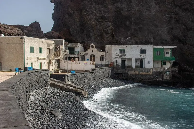 Playa Los Roques en Fasnia, Santa Cruz de Tenerife — foto 4 de 5