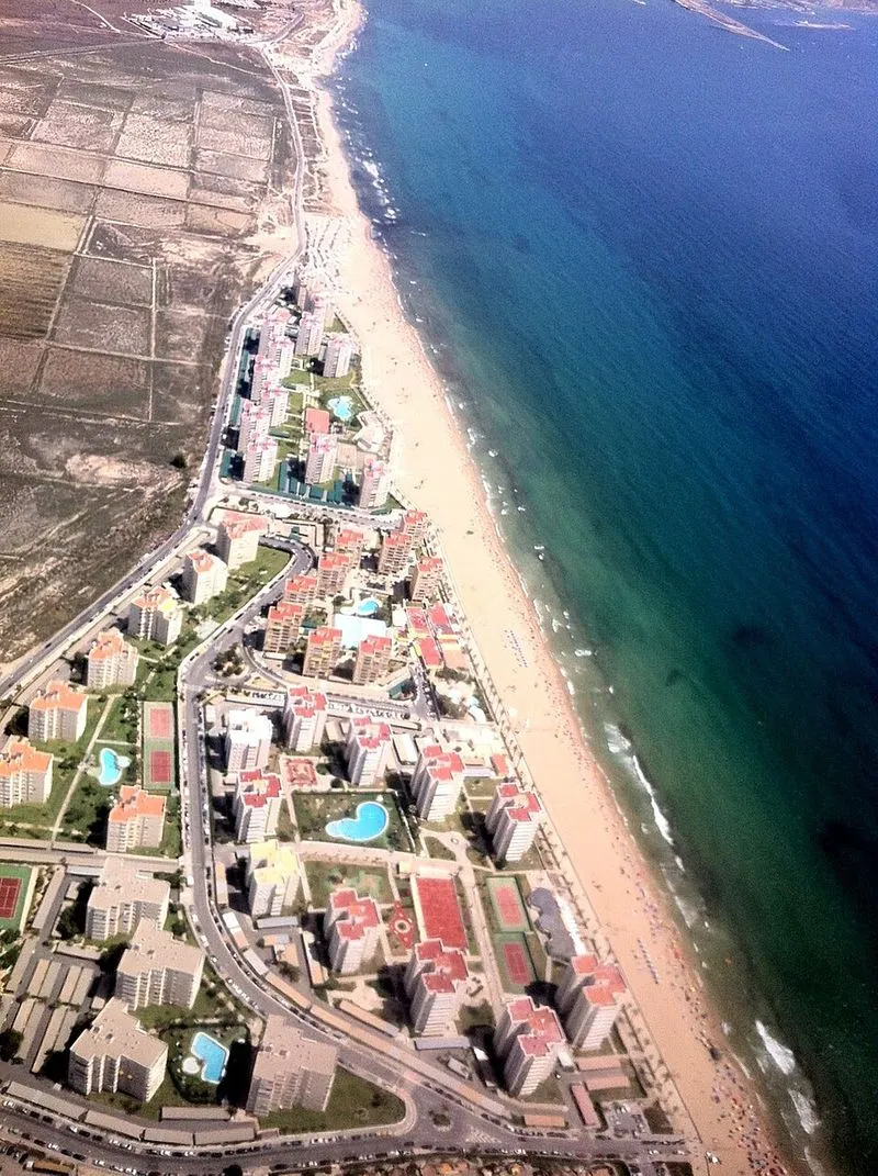 Playa de los Saladares en Alacant/Alicante, Alicante — foto 2 de 2