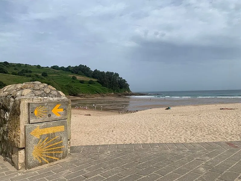 Playa Luaña en Alfoz de Lloredo, Cantabria — foto 2 de 4